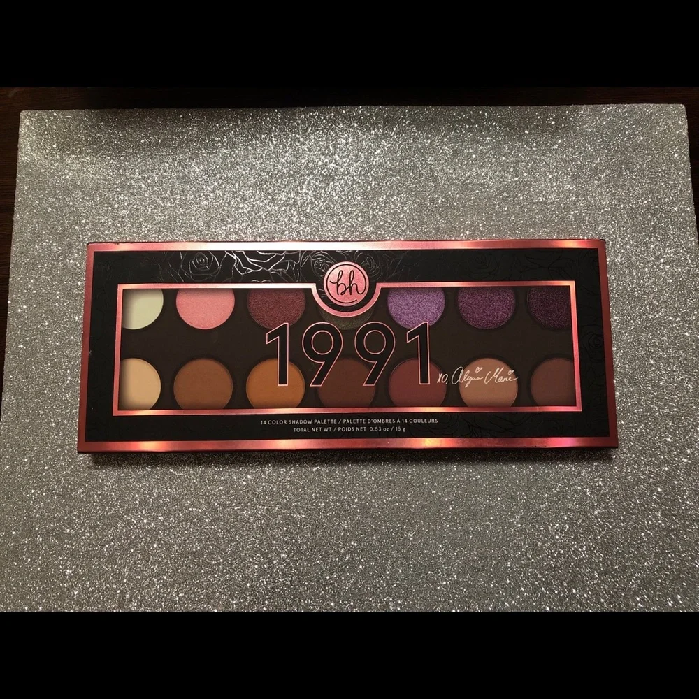 BNIB! BH Cosmetics 1991 Eyeshadow Palette 🎨